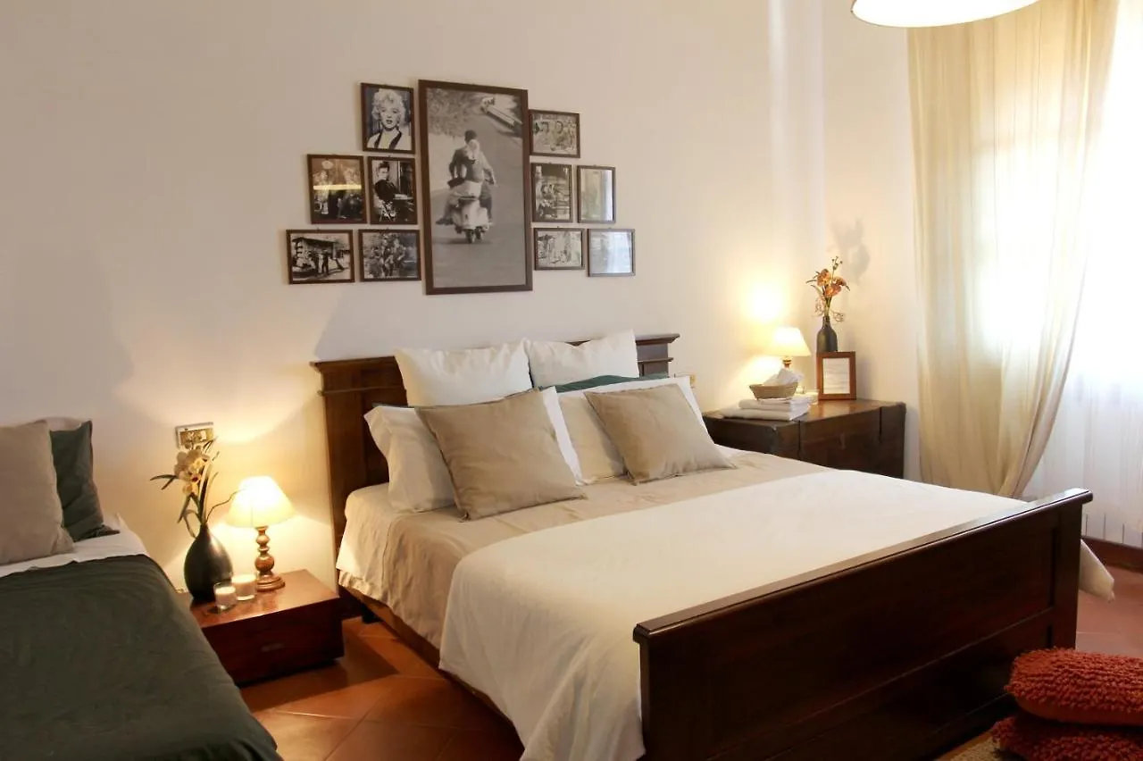 B&B La Foglia Verde Massa  Bed & Breakfast